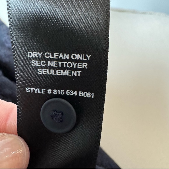 Rebecca Taylor Navy Sheer Silk Lace Split V-Neck Blouse size 2 Romantic Coquette - Picture 8 of 9